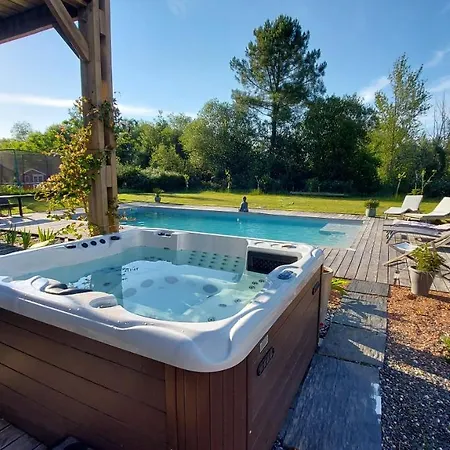 Chez L'habitant Au Coeur Du Medoc Homestay *